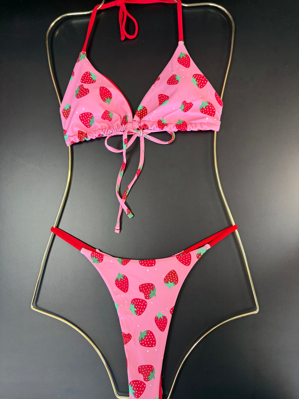 Straberry bikini