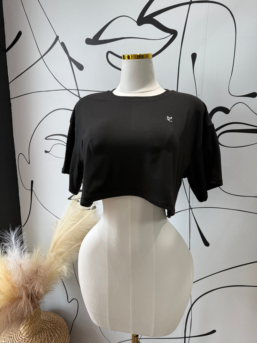 MC CROP TOP