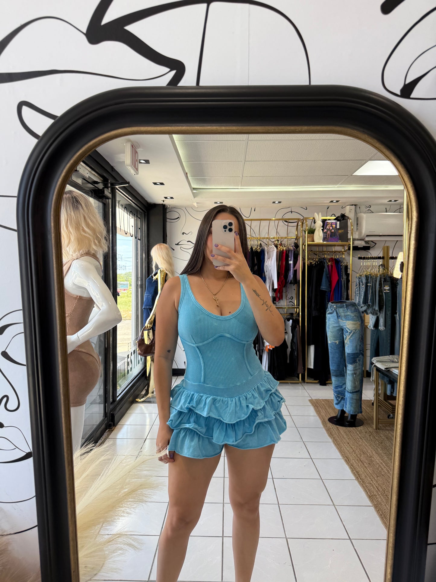 Blue dress (tiene pantalon)