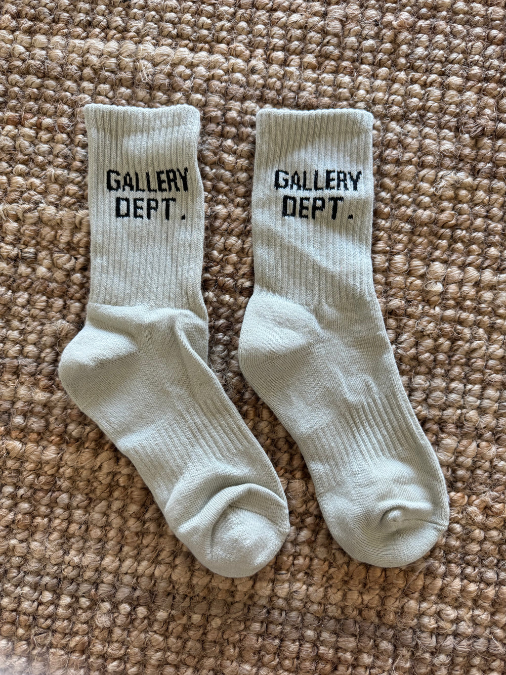 GELLERY DEPT.