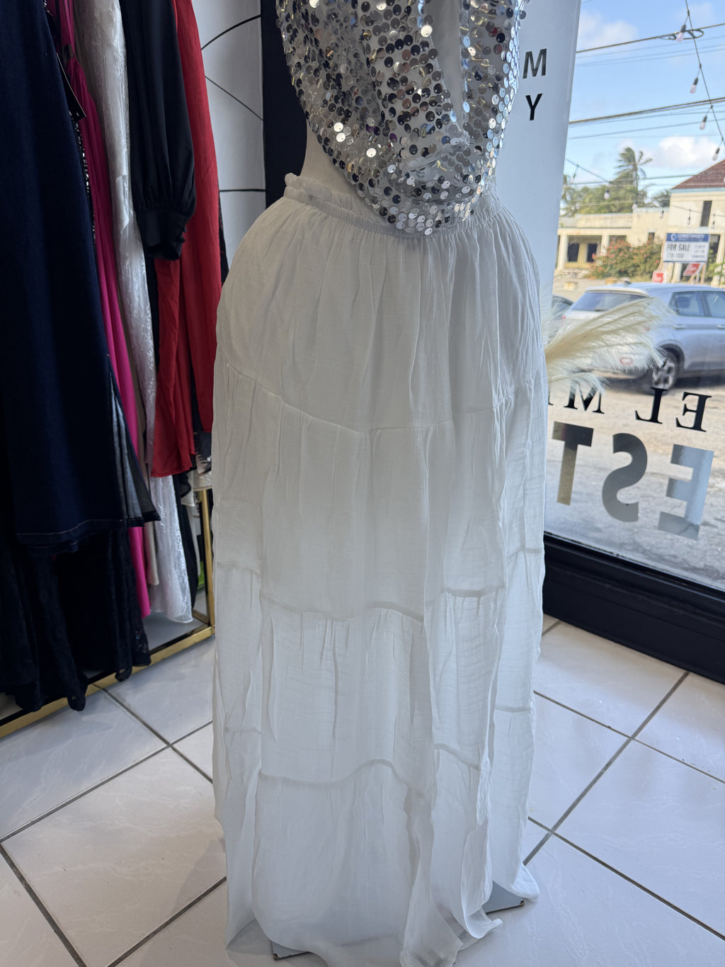 Skirt long blanca (Tiene mucho Strech)