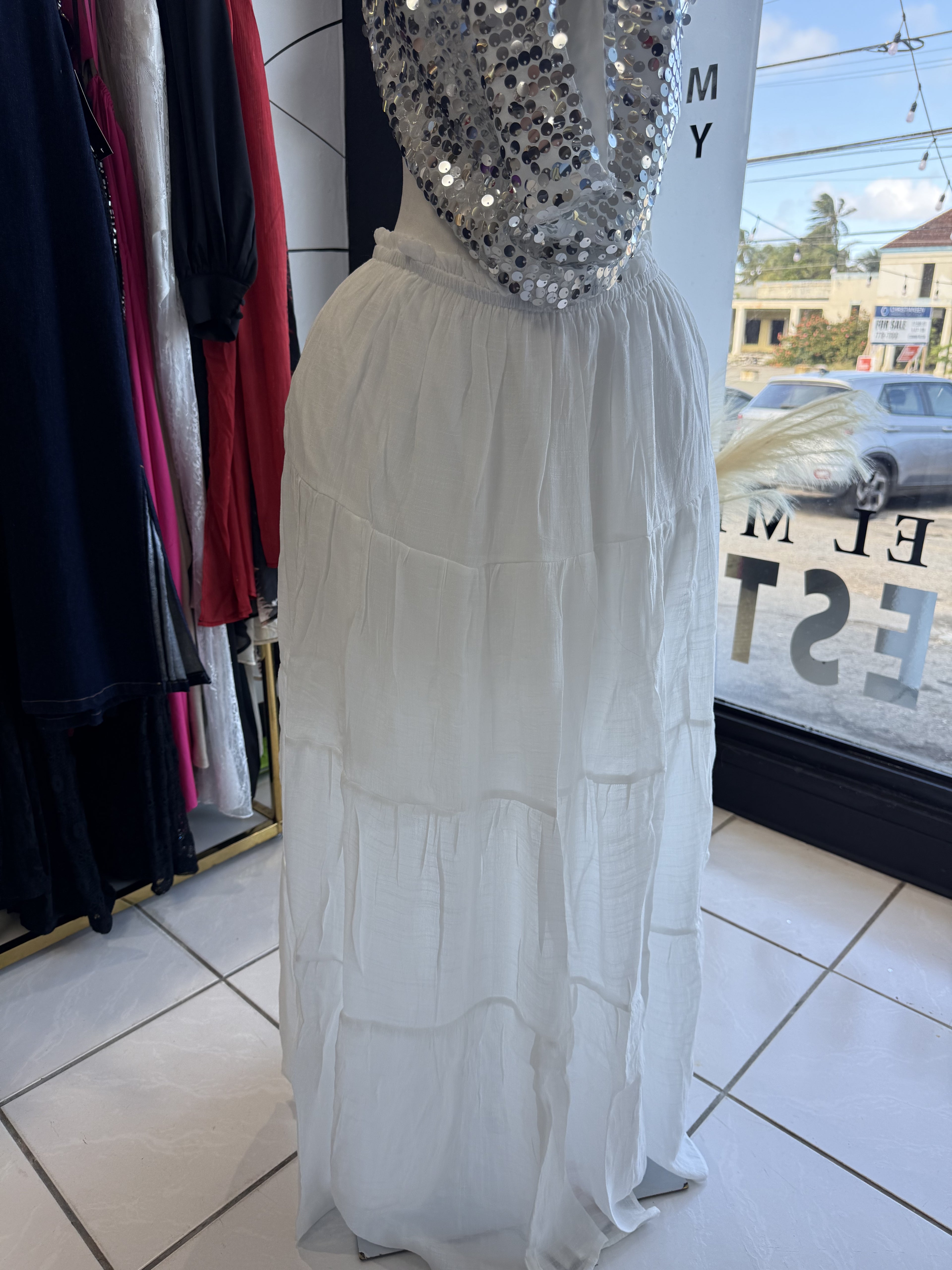 Skirt long blanca (Tiene mucho Strech)